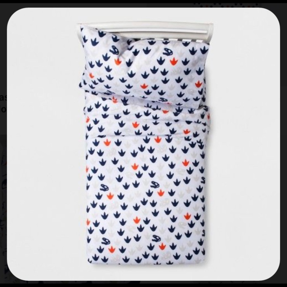 Pillowfort Toddler Sheet Set